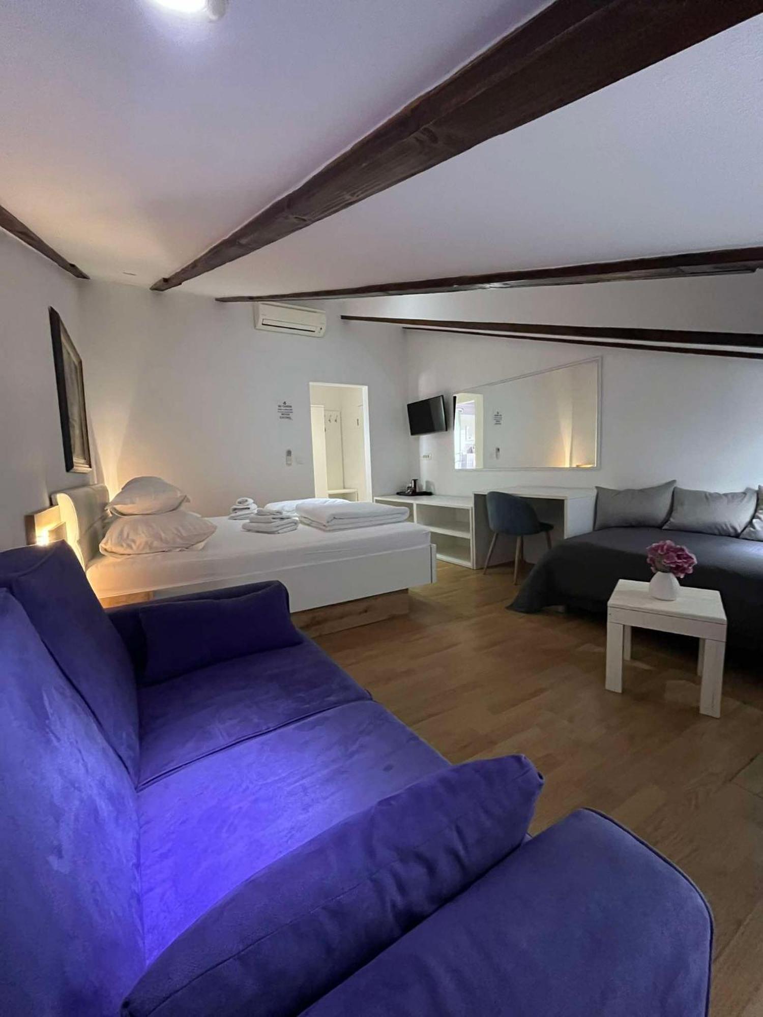 Bed and Breakfast Dela à Hvar Town Extérieur photo